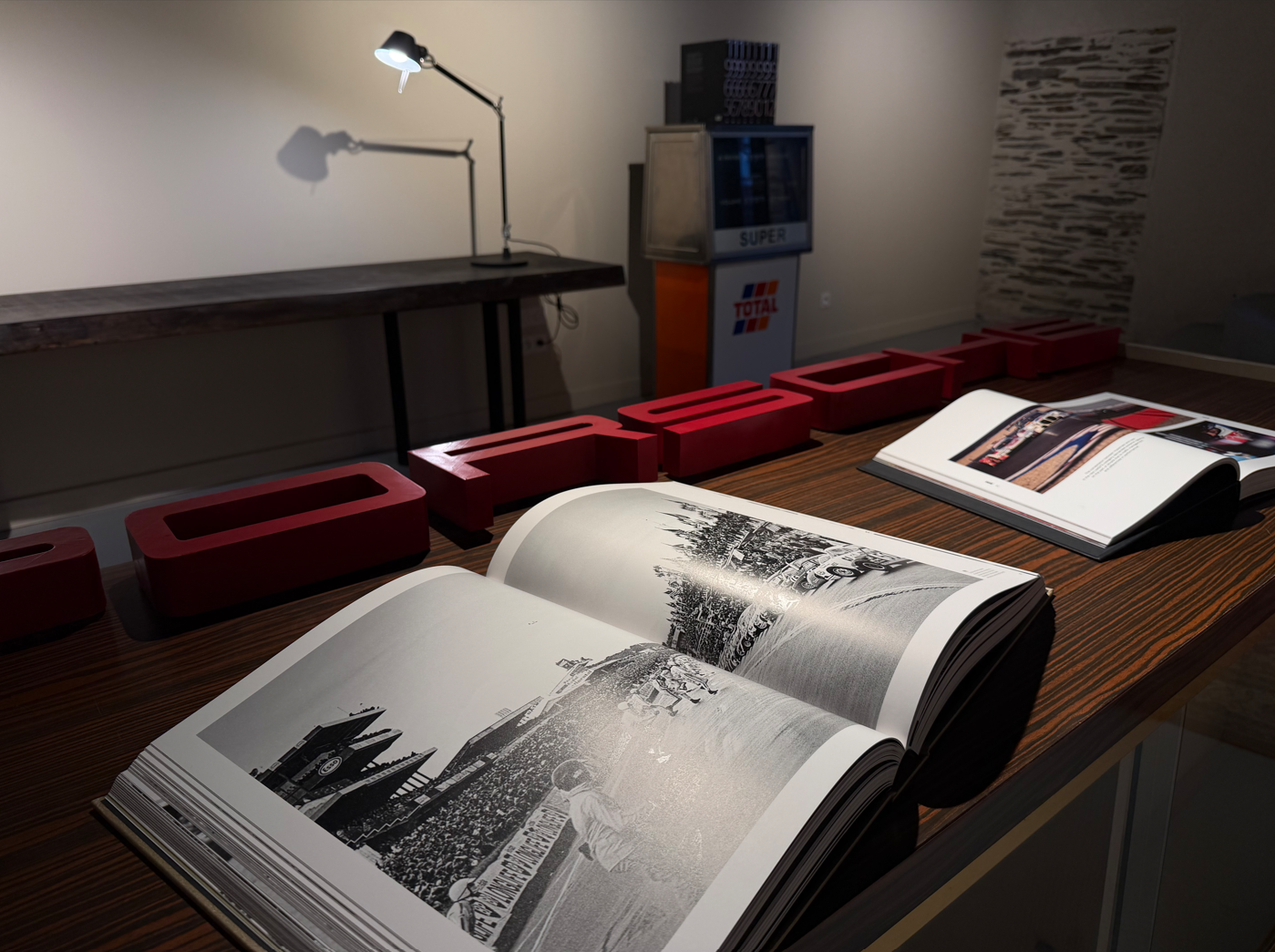 Livre des 100ans des 24h du mans