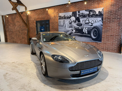 Aston martin avant