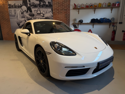 Porsche 718 Cayman